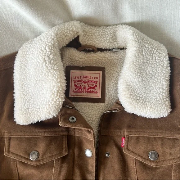 Levi’s Faux Suede Sherpa Jacket - Picture 3 of 5
